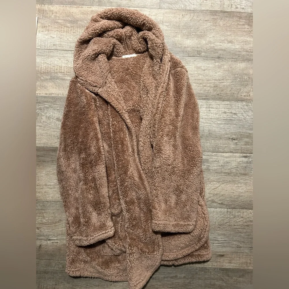 Cozy Workshop Republic Clothing Hooded Sweater - Picture 2 of 3